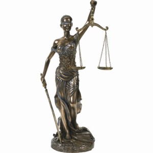 8223 La Justica