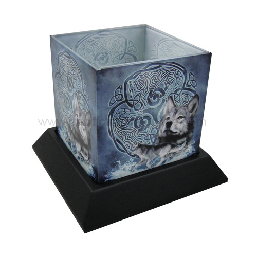 90231 Celtic Wolf Candle Hurricane