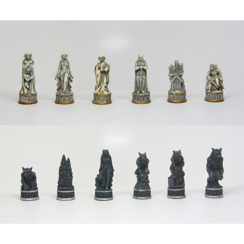 9381 Vampire vs Werewolf Chess Set