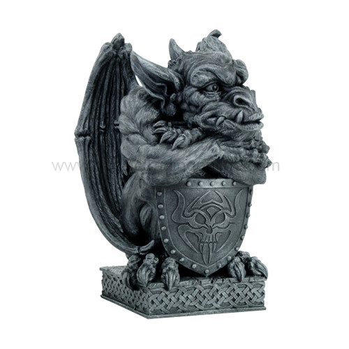 9404 Gargoyle w/ Shield