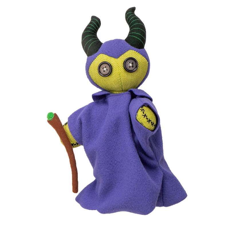 Y1181 Pinheads Plush Queen Malice